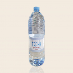 Вода «Гарни Кристаллайн» природная питьевая негазированная 1.5л